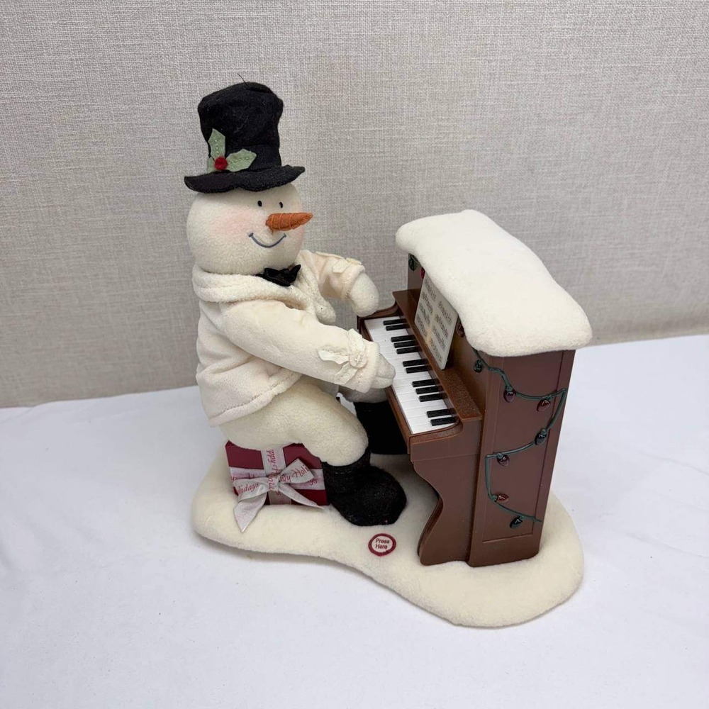 Hallmark Jingle Pals Animated Musical Snowman Playing Piano Christmas Plush